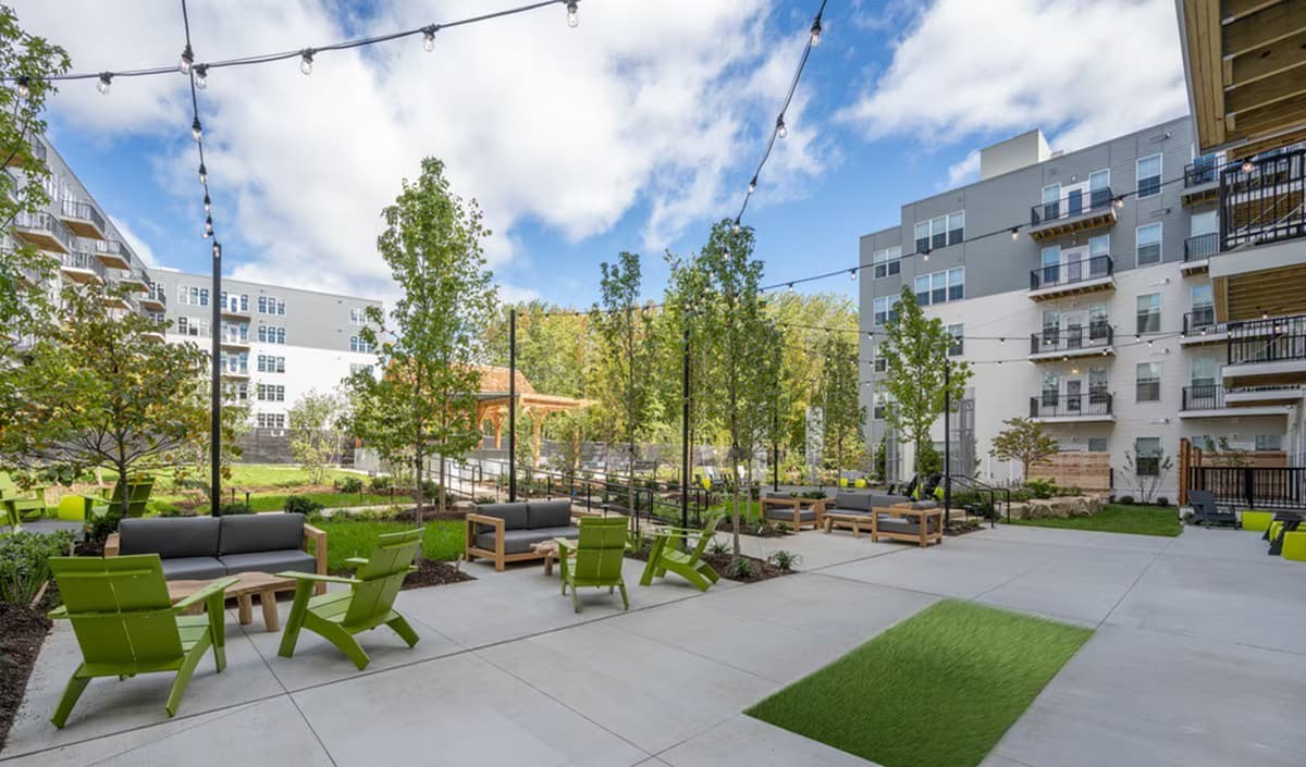 Green District — view 15