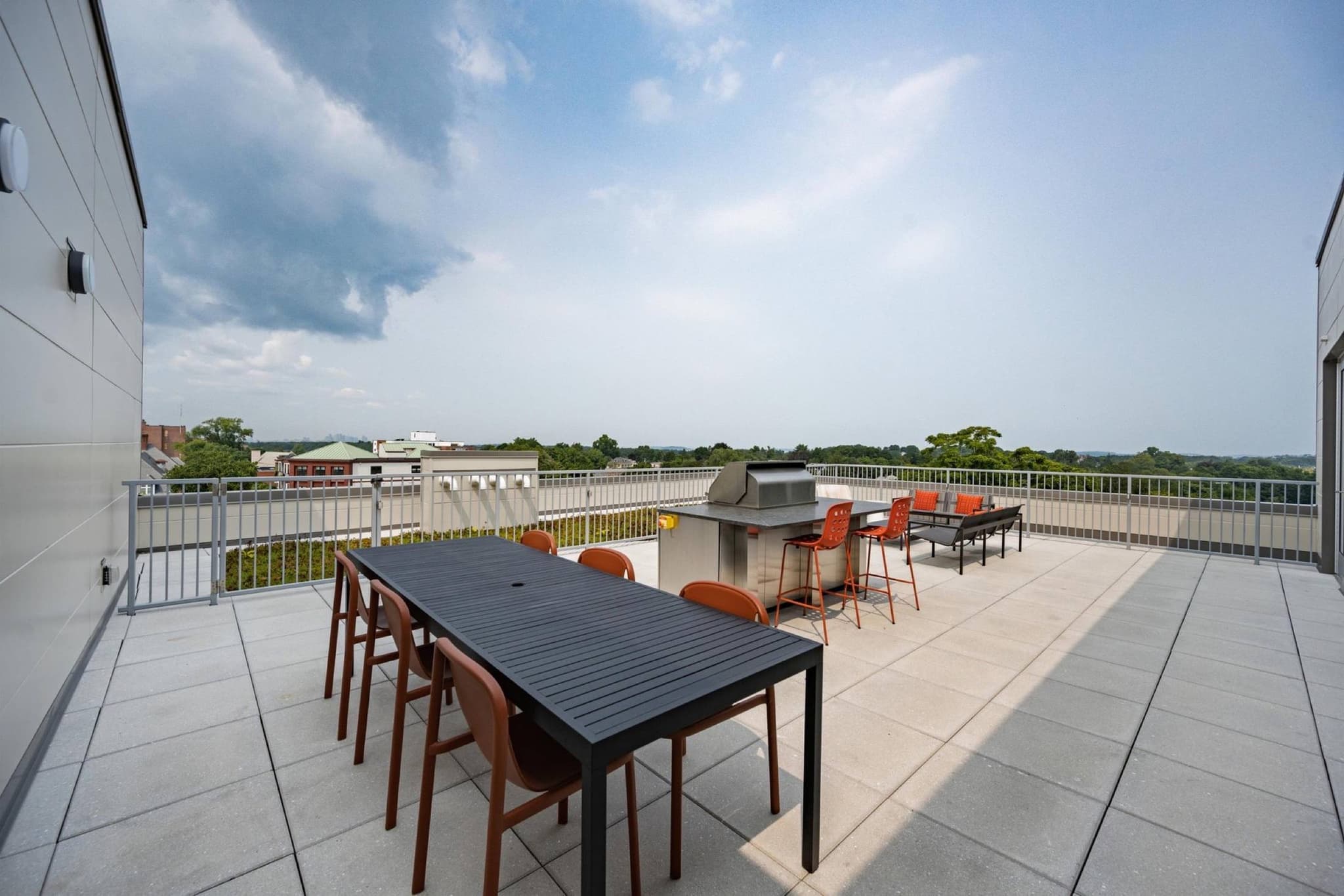 Center & Stone — view 15